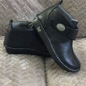 Women’s Cati Night N Gale casual ankle boot